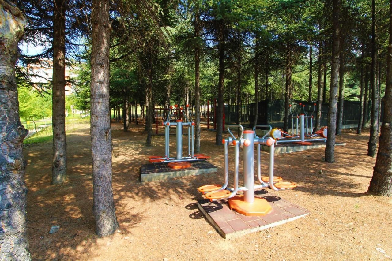 Fort Noks - Menada Apartments Свети Влас Екстериор снимка