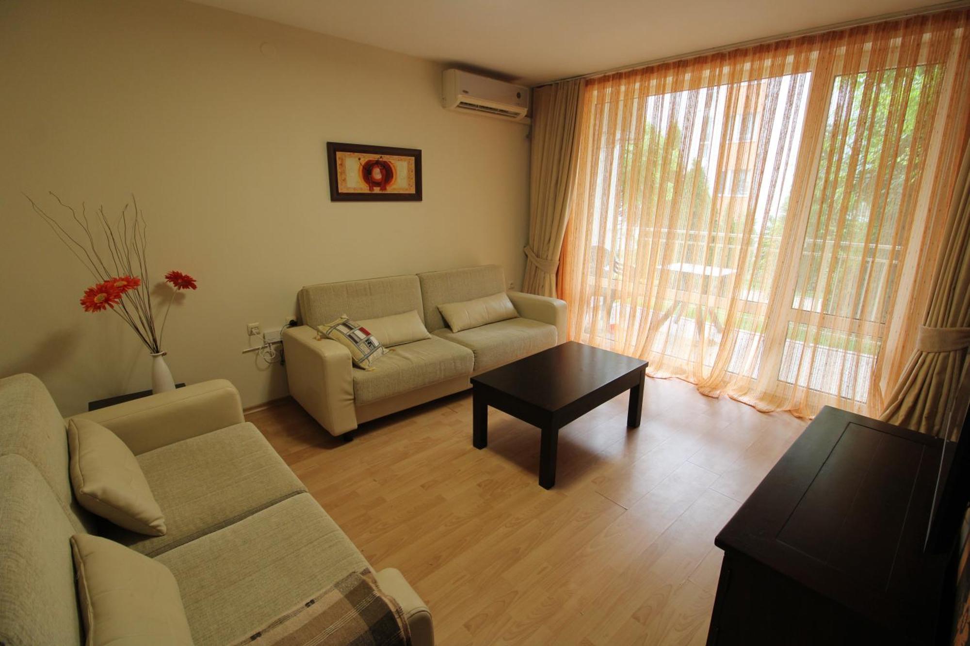 Fort Noks - Menada Apartments Свети Влас Стая снимка