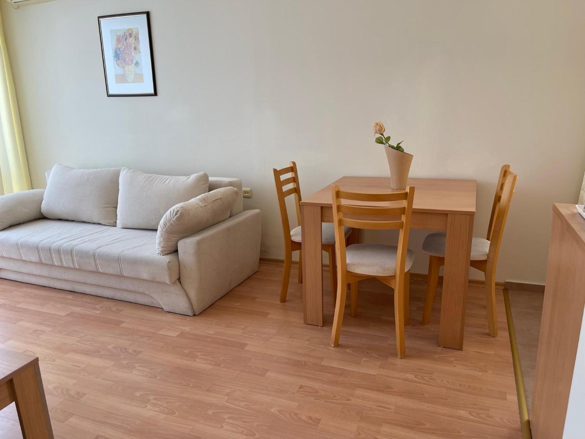 Fort Noks - Menada Apartments Свети Влас Стая снимка