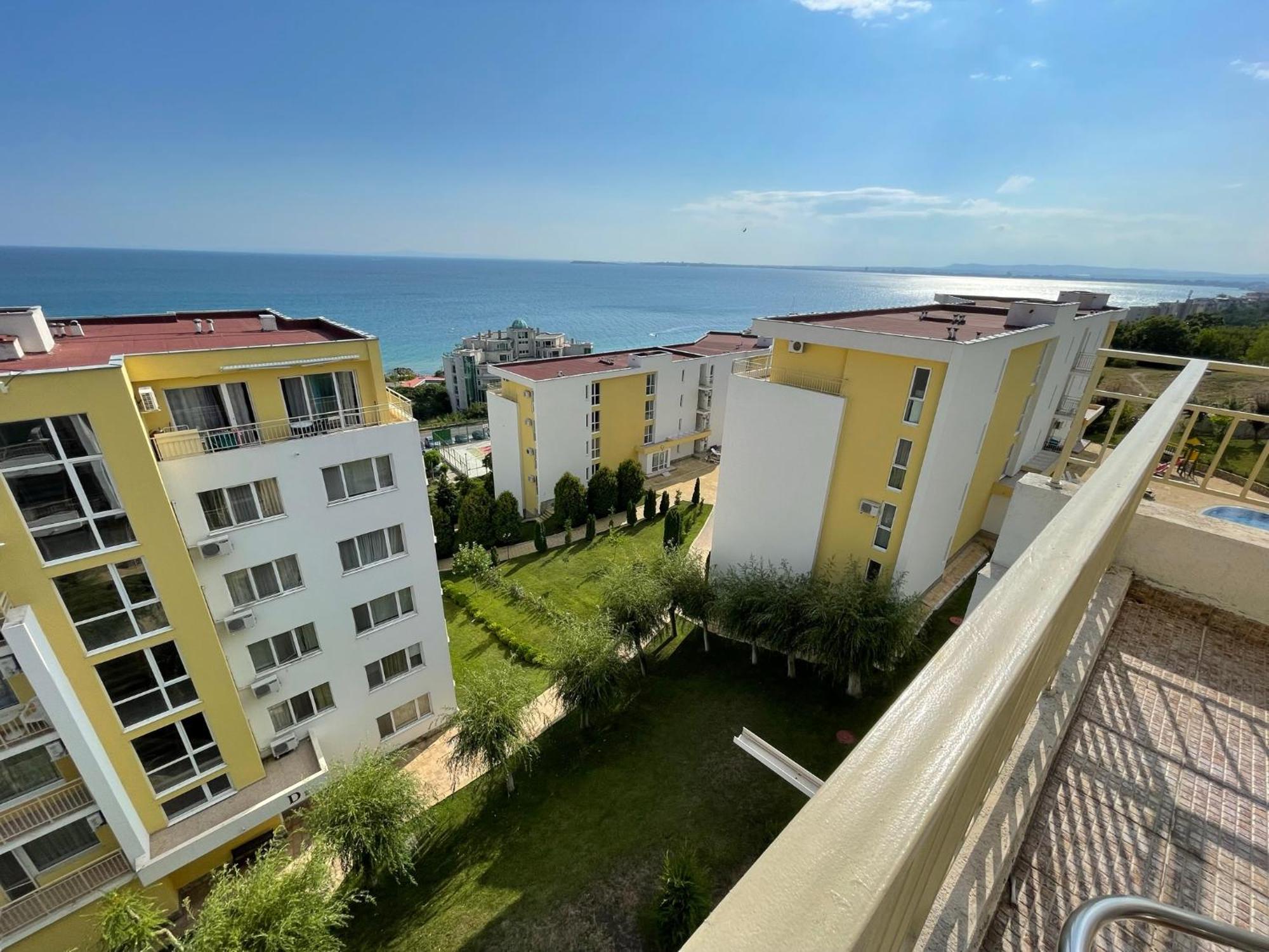Fort Noks - Menada Apartments Свети Влас Стая снимка